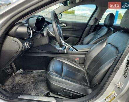 Серый Альфа Ромео Джулия, объемом двигателя 0 л и пробегом 69 тыс. км за 4000 $, фото 6 на Automoto.ua