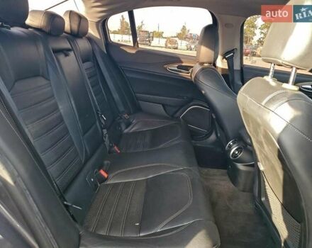 Серый Альфа Ромео Джулия, объемом двигателя 2 л и пробегом 79 тыс. км за 5300 $, фото 8 на Automoto.ua