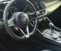 Сірий Альфа Ромео Джулія, об'ємом двигуна 2 л та пробігом 136 тис. км за 12500 $, фото 14 на Automoto.ua