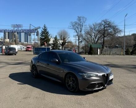 Сірий Альфа Ромео Джулія, об'ємом двигуна 2 л та пробігом 66 тис. км за 19200 $, фото 12 на Automoto.ua