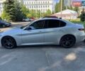 Сірий Альфа Ромео Джулія, об'ємом двигуна 2 л та пробігом 84 тис. км за 17800 $, фото 3 на Automoto.ua