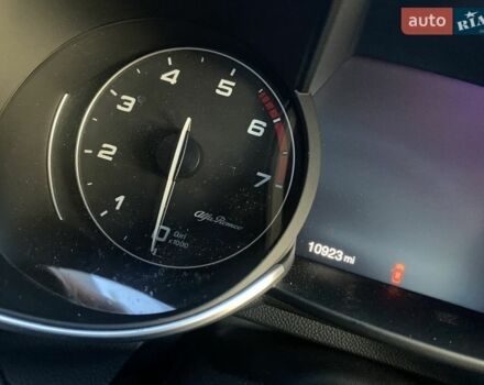 Серый Альфа Ромео Джулия, объемом двигателя 2 л и пробегом 66 тыс. км за 25000 $, фото 11 на Automoto.ua