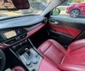 Сірий Альфа Ромео Джулія, об'ємом двигуна 2 л та пробігом 84 тис. км за 17800 $, фото 30 на Automoto.ua