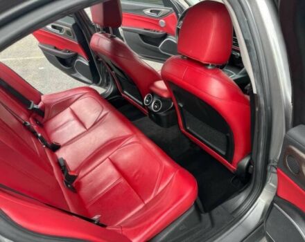 Серый Альфа Ромео Джулия, объемом двигателя 2 л и пробегом 31 тыс. км за 5000 $, фото 10 на Automoto.ua