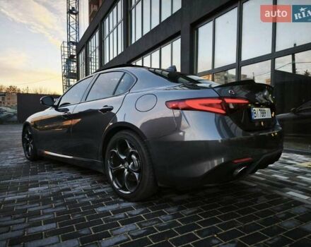 Альфа Ромео Джулия 2018 в Полтаве на Automoto.ua Серый Альфа Ромео Джулия, объемом двигателя 2 л и пробегом 121 тыс. км за 21900 $, фото 5 на Automoto.ua
