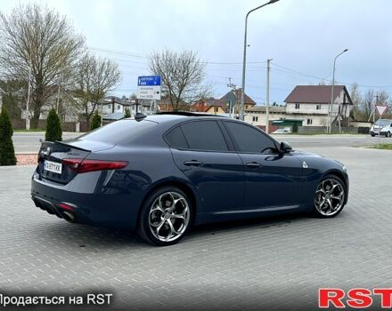 Сірий Альфа Ромео Джулія, об'ємом двигуна 2 л та пробігом 77 тис. км за 25000 $, фото 2 на Automoto.ua