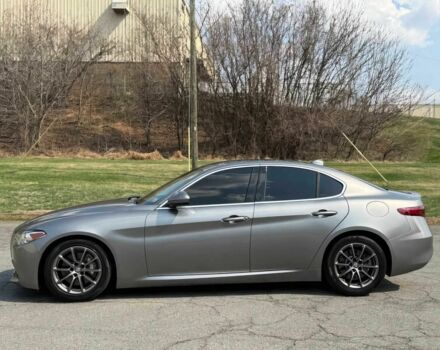 Сірий Альфа Ромео Джулія, об'ємом двигуна 2 л та пробігом 35 тис. км за 5000 $, фото 3 на Automoto.ua