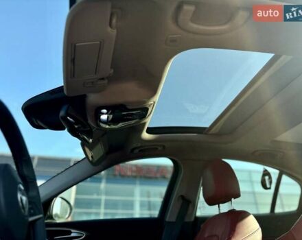 Альфа Ромео Джулия 2018 в Полтаве на Automoto.ua Серый Альфа Ромео Джулия, объемом двигателя 2 л и пробегом 121 тыс. км за 21900 $, фото 15 на Automoto.ua