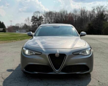 Сірий Альфа Ромео Джулія, об'ємом двигуна 2 л та пробігом 35 тис. км за 5000 $, фото 1 на Automoto.ua