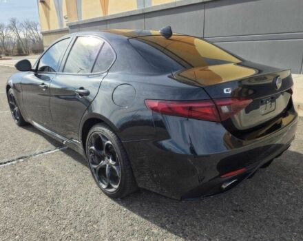 Серый Альфа Ромео Джулия, объемом двигателя 2 л и пробегом 30 тыс. км за 7300 $, фото 4 на Automoto.ua