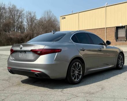 Сірий Альфа Ромео Джулія, об'ємом двигуна 2 л та пробігом 35 тис. км за 5000 $, фото 6 на Automoto.ua