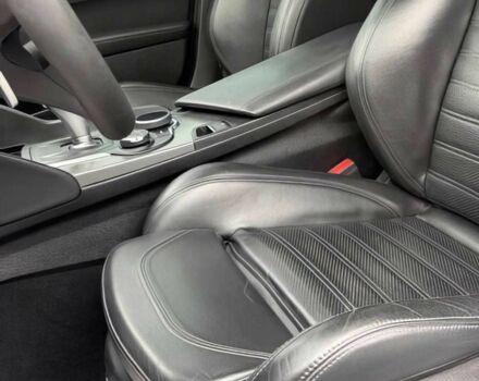 Серый Альфа Ромео Джулия, объемом двигателя 2 л и пробегом 33 тыс. км за 7300 $, фото 9 на Automoto.ua