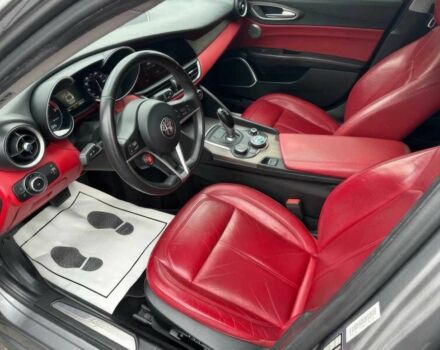 Серый Альфа Ромео Джулия, объемом двигателя 2 л и пробегом 31 тыс. км за 5000 $, фото 9 на Automoto.ua