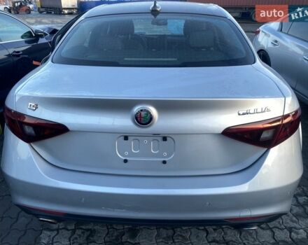 Серый Альфа Ромео Джулия, объемом двигателя 2 л и пробегом 66 тыс. км за 25000 $, фото 15 на Automoto.ua