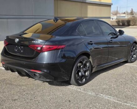 Серый Альфа Ромео Джулия, объемом двигателя 2 л и пробегом 30 тыс. км за 7300 $, фото 6 на Automoto.ua