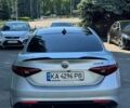 Сірий Альфа Ромео Джулія, об'ємом двигуна 2 л та пробігом 84 тис. км за 17800 $, фото 4 на Automoto.ua