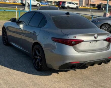 Серый Альфа Ромео Джулия, объемом двигателя 2 л и пробегом 35 тыс. км за 17300 $, фото 4 на Automoto.ua