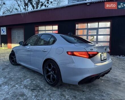 Серый Альфа Ромео Джулия, объемом двигателя 2 л и пробегом 102 тыс. км за 26800 $, фото 2 на Automoto.ua