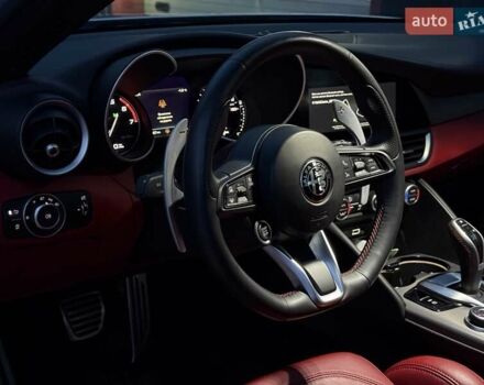 Серый Альфа Ромео Джулия, объемом двигателя 2 л и пробегом 102 тыс. км за 26800 $, фото 17 на Automoto.ua