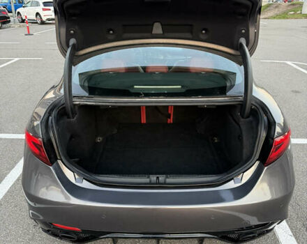 Серый Альфа Ромео Джулия, объемом двигателя 2 л и пробегом 50 тыс. км за 19500 $, фото 12 на Automoto.ua