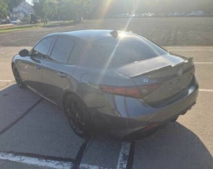 Серый Альфа Ромео Джулия, объемом двигателя 2 л и пробегом 14 тыс. км за 12600 $, фото 6 на Automoto.ua