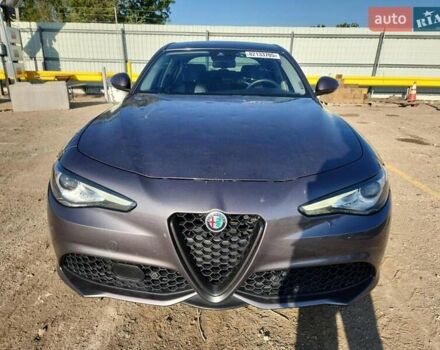 Серый Альфа Ромео Джулия, объемом двигателя 2 л и пробегом 50 тыс. км за 5700 $, фото 1 на Automoto.ua