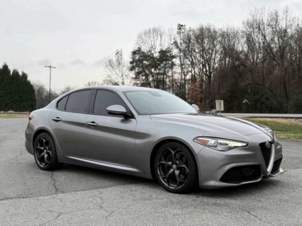 Серый Альфа Ромео Джулия, объемом двигателя 2 л и пробегом 33 тыс. км за 7300 $, фото 1 на Automoto.ua