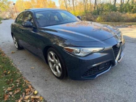 Сірий Альфа Ромео Джулія, об'ємом двигуна 2 л та пробігом 66 тис. км за 5500 $, фото 1 на Automoto.ua