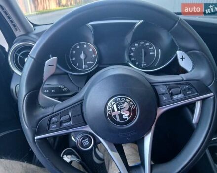 Синий Альфа Ромео Джулия, объемом двигателя 2 л и пробегом 119 тыс. км за 16999 $, фото 6 на Automoto.ua