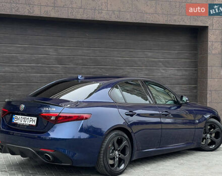 Синій Альфа Ромео Джулія, об'ємом двигуна 2 л та пробігом 126 тис. км за 19650 $, фото 4 на Automoto.ua