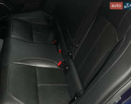 Синій Альфа Ромео Джулія, об'ємом двигуна 2 л та пробігом 126 тис. км за 19650 $, фото 12 на Automoto.ua