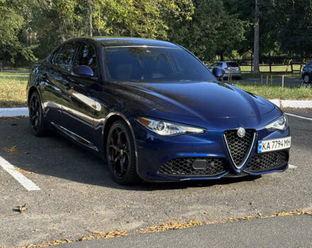 Синий Альфа Ромео Джулия, объемом двигателя 2 л и пробегом 123 тыс. км за 24900 $, фото 2 на Automoto.ua