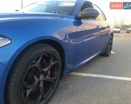 Синий Альфа Ромео Джулия, объемом двигателя 2 л и пробегом 112 тыс. км за 17999 $, фото 1 на Automoto.ua