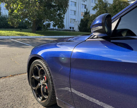 Синий Альфа Ромео Джулия, объемом двигателя 2 л и пробегом 123 тыс. км за 24900 $, фото 1 на Automoto.ua