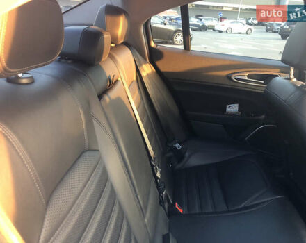 Синий Альфа Ромео Джулия, объемом двигателя 2 л и пробегом 112 тыс. км за 17999 $, фото 3 на Automoto.ua