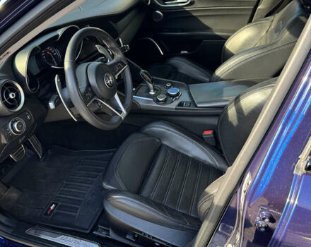 Синий Альфа Ромео Джулия, объемом двигателя 2 л и пробегом 123 тыс. км за 24900 $, фото 6 на Automoto.ua