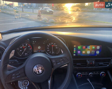 Синий Альфа Ромео Джулия, объемом двигателя 2 л и пробегом 112 тыс. км за 17999 $, фото 6 на Automoto.ua