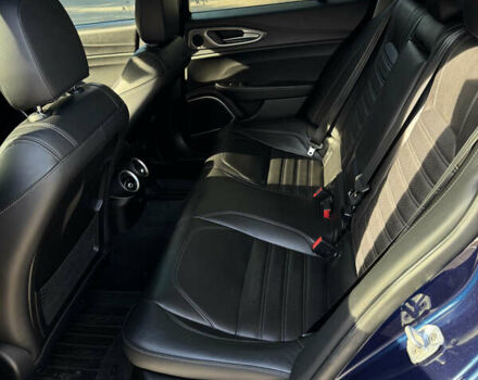 Синий Альфа Ромео Джулия, объемом двигателя 2 л и пробегом 123 тыс. км за 24900 $, фото 7 на Automoto.ua