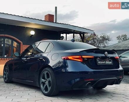 Синій Альфа Ромео Джулія, об'ємом двигуна 2 л та пробігом 122 тис. км за 16999 $, фото 3 на Automoto.ua