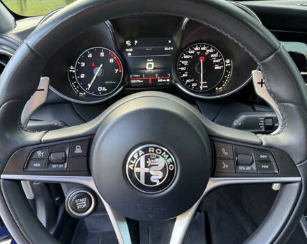 Синий Альфа Ромео Джулия, объемом двигателя 2 л и пробегом 123 тыс. км за 24900 $, фото 4 на Automoto.ua