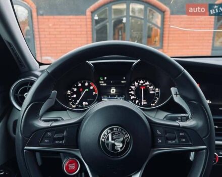 Синій Альфа Ромео Джулія, об'ємом двигуна 2 л та пробігом 122 тис. км за 16999 $, фото 8 на Automoto.ua