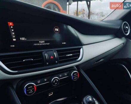 Синій Альфа Ромео Джулія, об'ємом двигуна 2 л та пробігом 122 тис. км за 16999 $, фото 17 на Automoto.ua