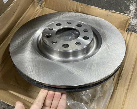 Синий Альфа Ромео Джулия, объемом двигателя 2 л и пробегом 69 тыс. км за 21500 $, фото 31 на Automoto.ua