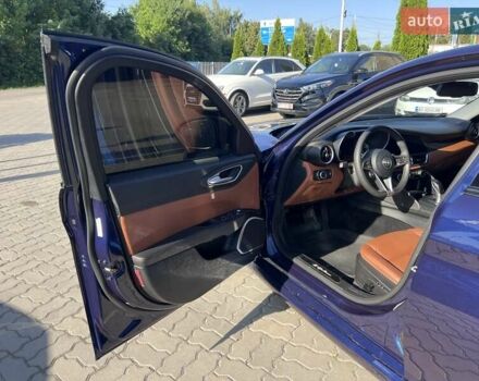 Синій Альфа Ромео Джулія, об'ємом двигуна 2 л та пробігом 186 тис. км за 16890 $, фото 12 на Automoto.ua