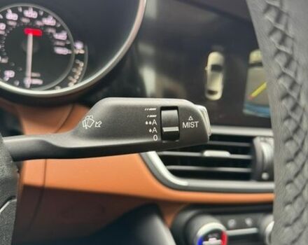 Синій Альфа Ромео Джулія, об'ємом двигуна 2 л та пробігом 79 тис. км за 17500 $, фото 12 на Automoto.ua