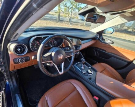 Синій Альфа Ромео Джулія, об'ємом двигуна 2 л та пробігом 33 тис. км за 5000 $, фото 8 на Automoto.ua