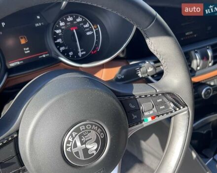 Синій Альфа Ромео Джулія, об'ємом двигуна 2 л та пробігом 186 тис. км за 16890 $, фото 19 на Automoto.ua