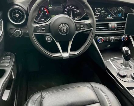 Синий Альфа Ромео Джулия, объемом двигателя 2 л и пробегом 33 тыс. км за 5100 $, фото 8 на Automoto.ua