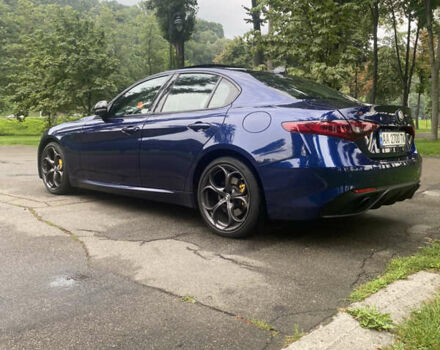 Синий Альфа Ромео Джулия, объемом двигателя 2 л и пробегом 69 тыс. км за 21500 $, фото 4 на Automoto.ua