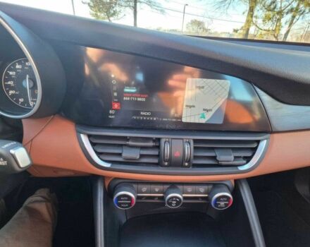 Синій Альфа Ромео Джулія, об'ємом двигуна 2 л та пробігом 33 тис. км за 5000 $, фото 5 на Automoto.ua